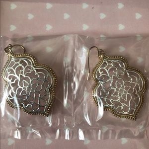 Two-toned filigree earrings